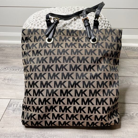 MICHAEL Michael Kors Handbags - Michael Kors Jet Set Signature Jacquard Canvas Tote Bag Beige Black